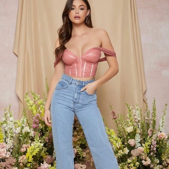 🔥 STUNNING Pink Bustier - Picture 3 of 5